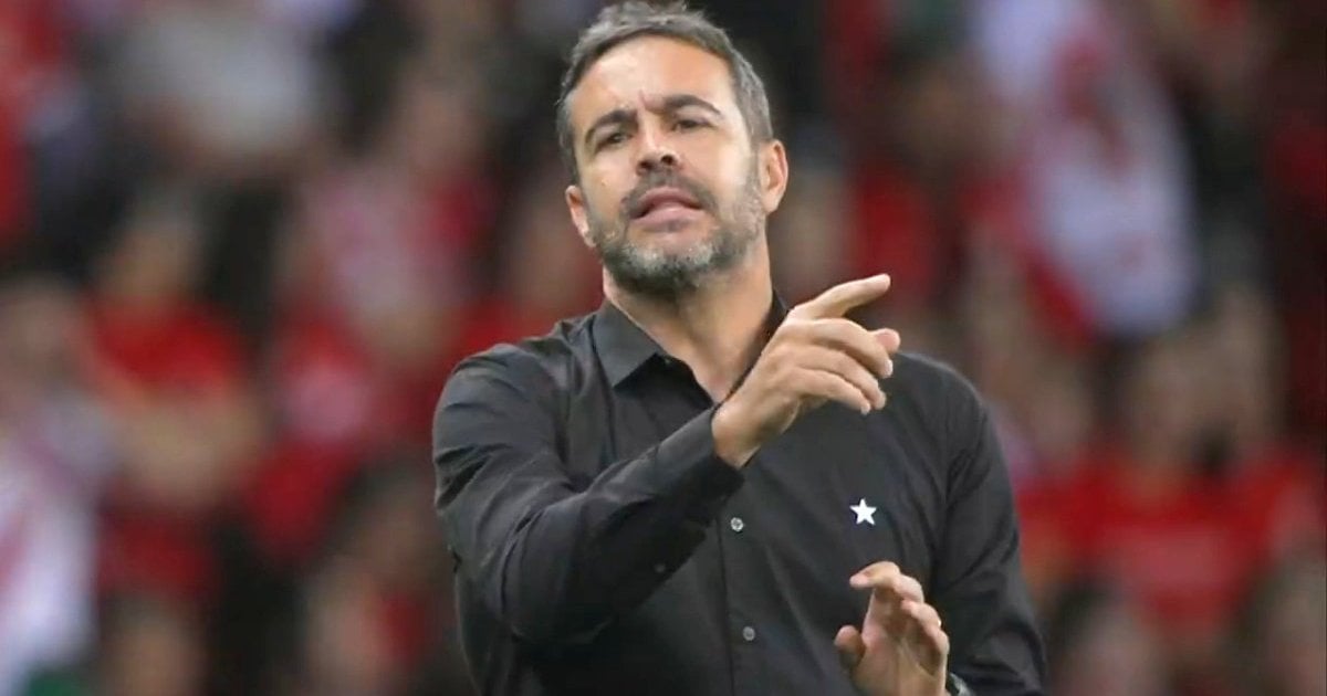 Proposta do Al-Rayyan por Artur Jorge, do Botafogo é de mais de R$ 3 milhões por mês, livre de impostos