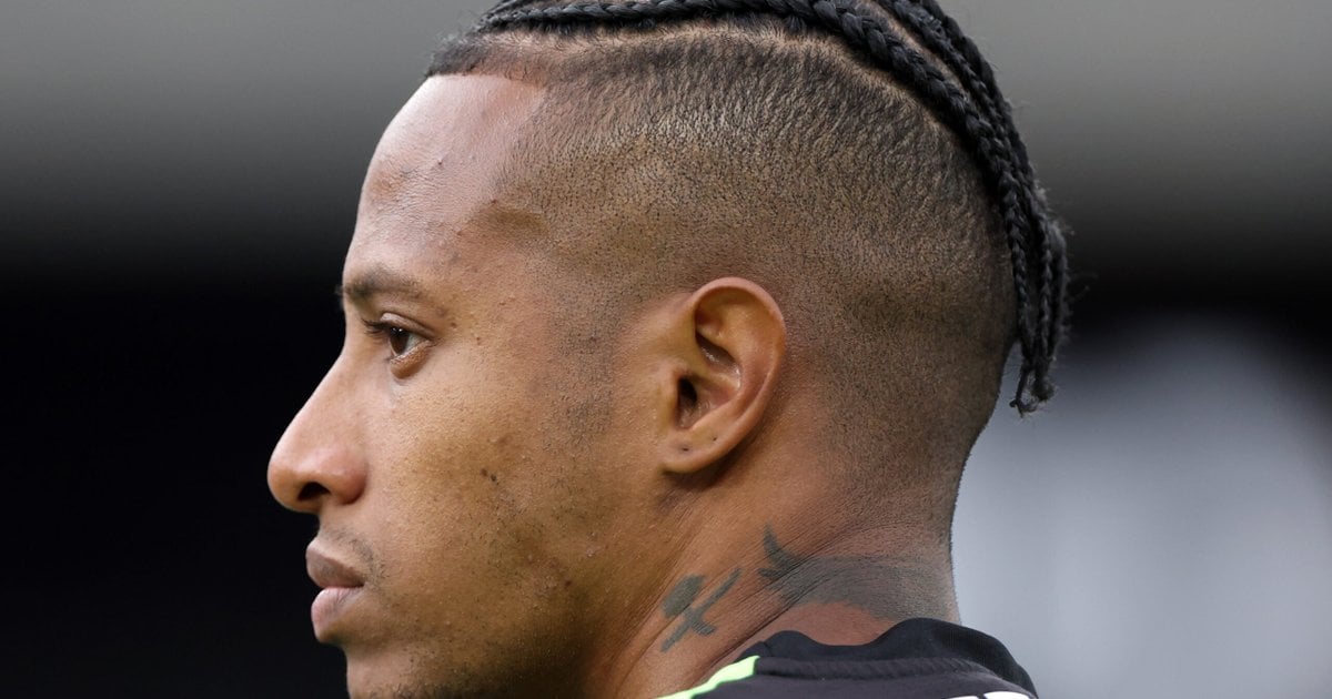 Vasco apresenta nome de Tchê Tchê, do Botafogo, em lista de desejos do clube em reunião com Renato Gaúcho