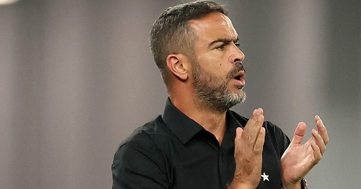 Advogados analisam cláusulas, e multa rescisória de Artur Jorge com Botafogo chega a € 3 milhões
