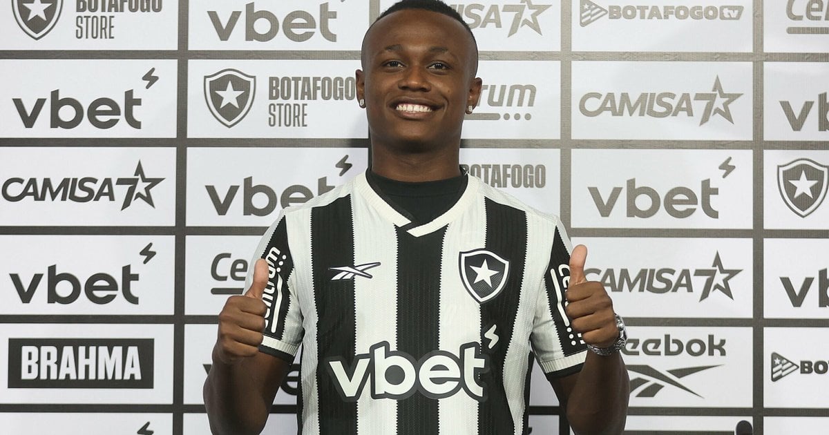 Nathan Fernandes diz estar se recuperando bem de lesão, mas fica fora de Botafogo x Racing: ‘Preferiram me resguardar. Estarei na torcida’