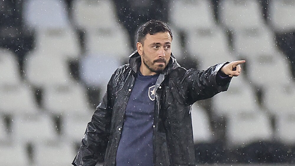 Jogadores do Botafogo em treino antes de enfrentar o Atlético-MG