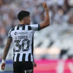 Joaquín Correa comemora gol pelo Botafogo