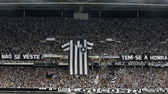 Oscilações fora de casa ameaçam vaga do Botafogo na Libertadores