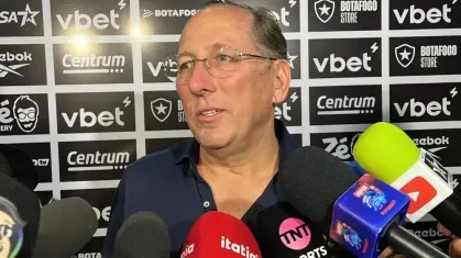John Textor em coletiva do Botafogo