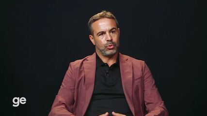 O treinador Artur Jorge, multicampeão pelo Botafogo em 2024, expressou interesse em retornar ao Brasil, onde teve sucesso em sua carreira