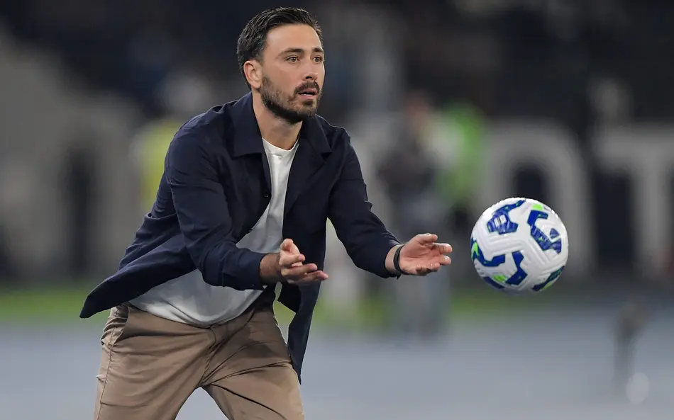 Davide Ancelotti comanda treino do Botafogo