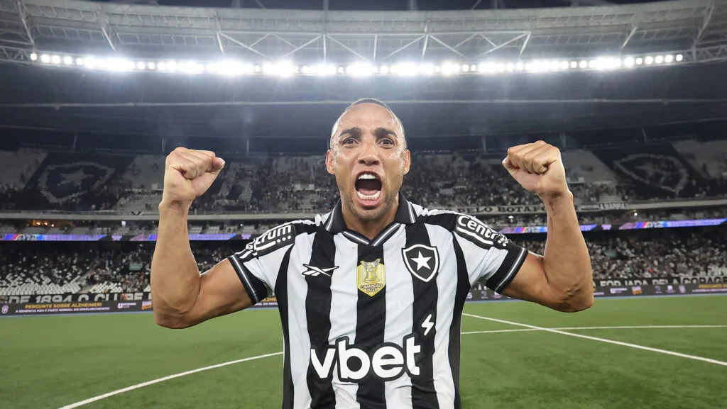 Botafogo busca reforços para o Brasileirão