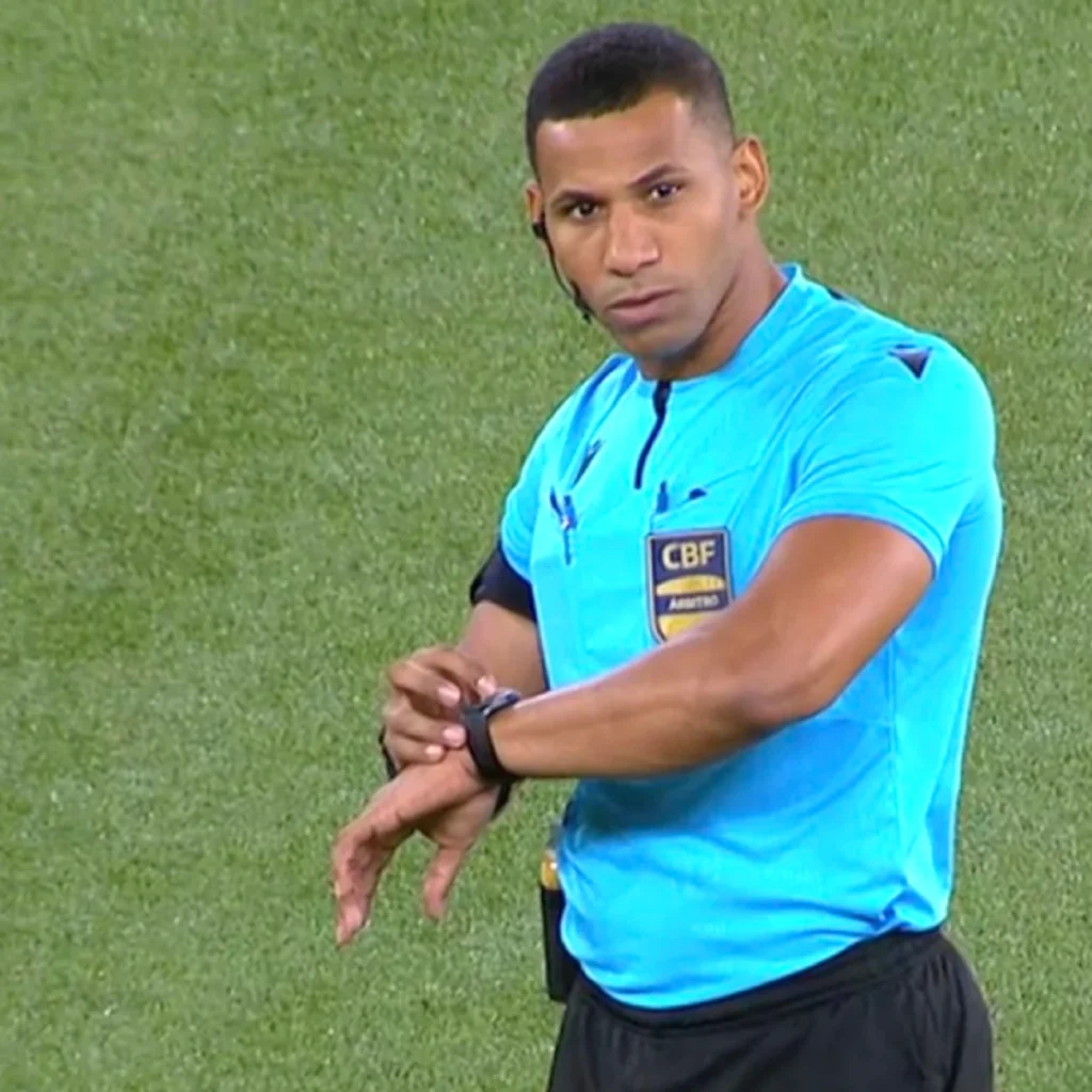 Árbitro baiano é escalado para Botafogo x Sport no Nilton Santos