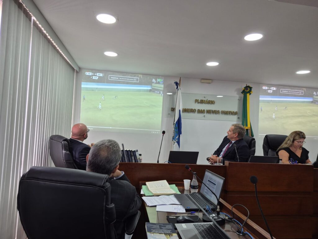 jogadores expulsos na final do carioca sub-20