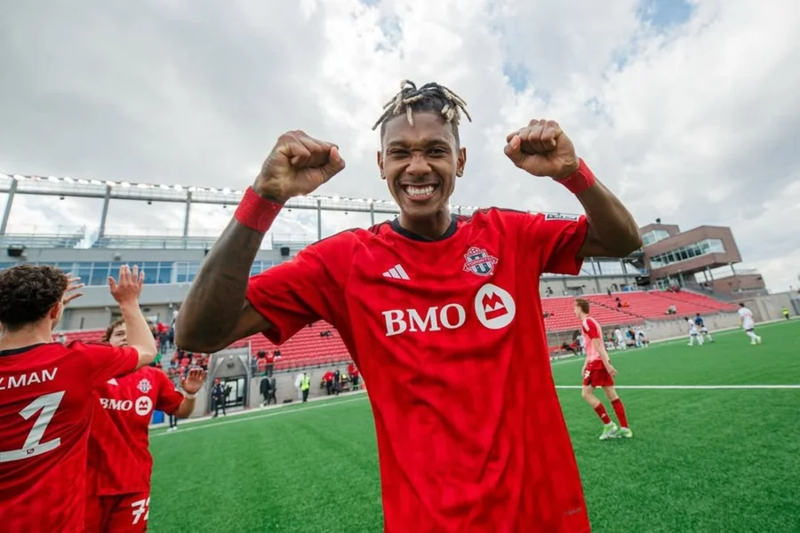 Botafogo confirma a contratação do zagueiro Ythallo Oliveira como terceiro reforço para a temporada de 2026