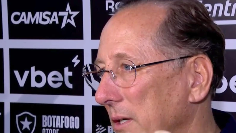 Reunião entre John Textor e Eagle Football pode definir liberação de aporte de US$ 50 milhões ao Botafogo.