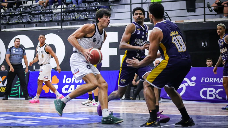 Botafogo derrota o Mogi por 70 a 69 em jogo decidido nos segundos finais e conquista mais uma vitória no NBB 2025/2026.