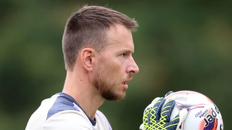 Botafogo afirma não ter recebido proposta do Corinthians pelo goleiro Neto, mas rumores sobre interesse seguem no mercado da bola.