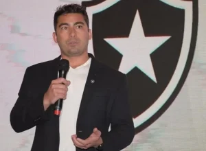 O presidente do Botafogo, Thairo Arruda, manifestou apoio ao novo modelo de fair play financeiro da Confederação Brasileira de Futebol, que será implementado em janeiro.
