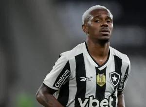 Jeffinho em análise: futuro no Botafogo incerto
