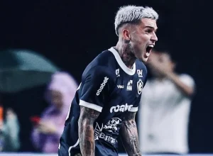 Diego Hernández revela desejo de permanecer no Remo e discute contrato longo com Botafogo: "Quero fazer história aqui"