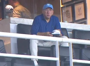 John Textor em reunião sobre investimento financeiro da SAF do Botafogo e planejamento de reestruturação do clube