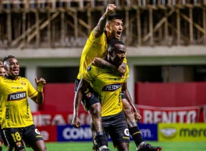 Barcelona elimina Argentinos nos pênaltis e será adversário do Botafogo na Pré-Libertadores.